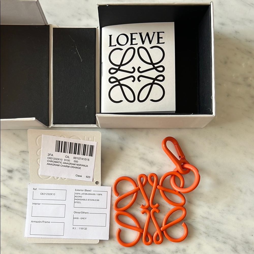 Loewe Vibrant Orange Keychain NWT - Picture 7 of 10